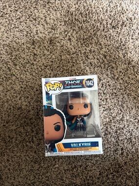 Funko Pop! Valkyrie (Thor: Love and Thunder) #1042 - Teal and Black